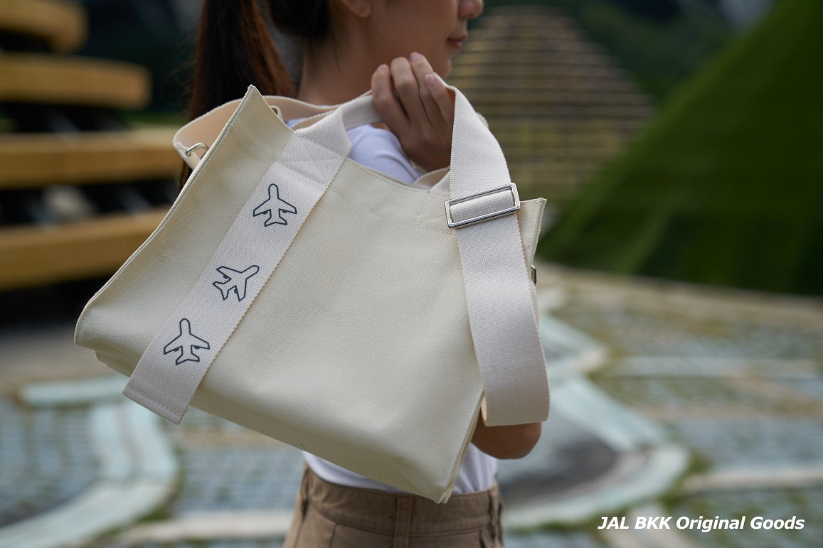 JAL 泰國 香港 日航 CA 乘務員 tote bag 手提袋 白色 單肩袋 側揹袋 雙肩包 包包 單肩包 側揹包 返工 返學 office look smart causal