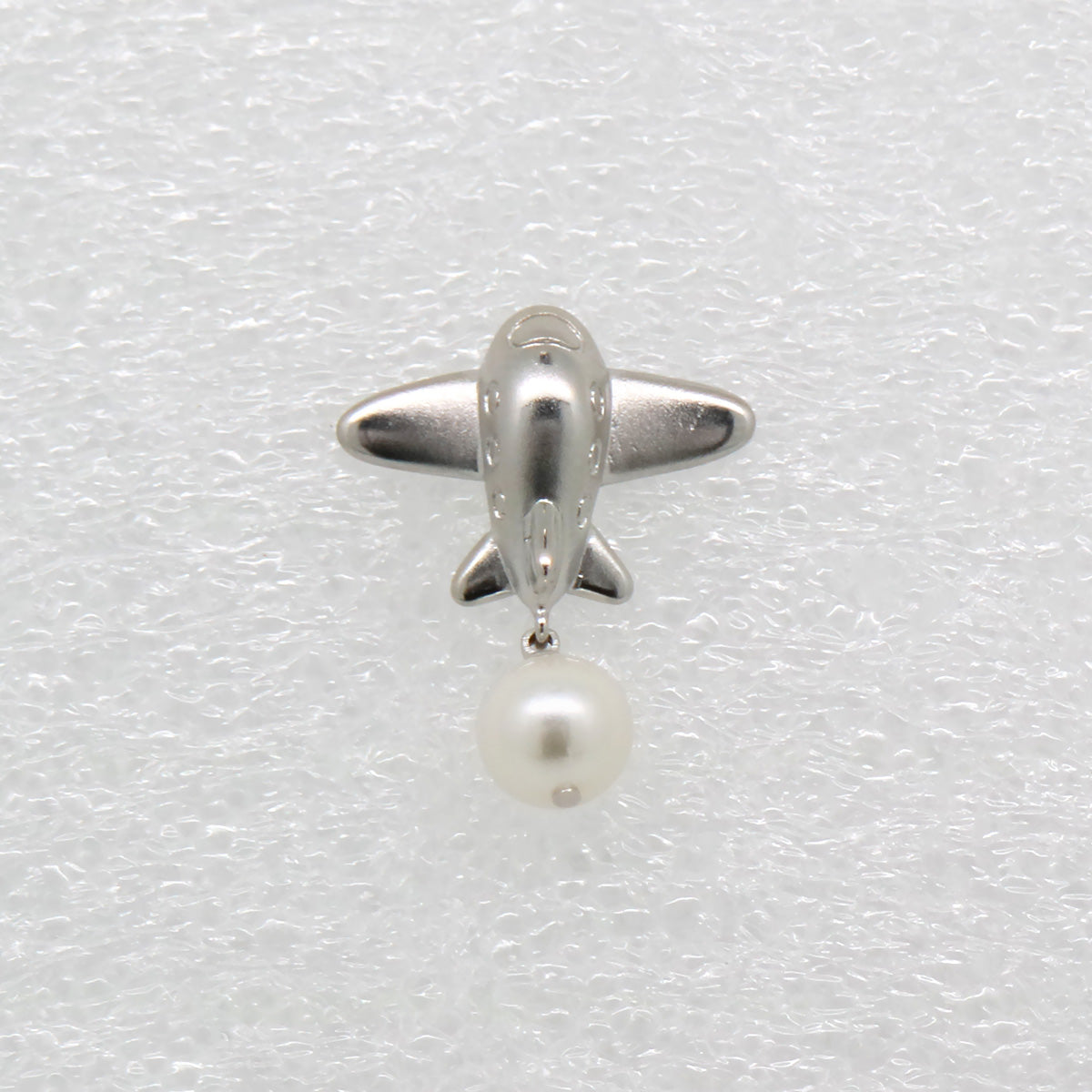 【Ehime Prefecture】Air Plane Pin Brooch White 8.0-8.5mm