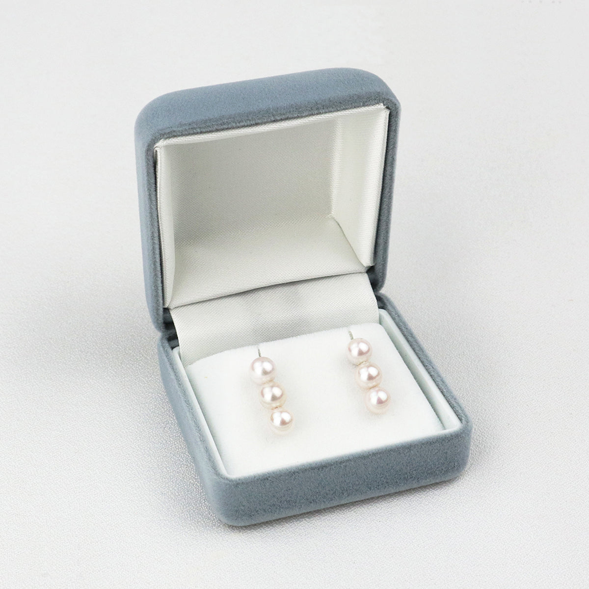 【Ehime Prefecture】Akoya 3 pieces Pearl Pierced Earrings 5.0-5.5mm