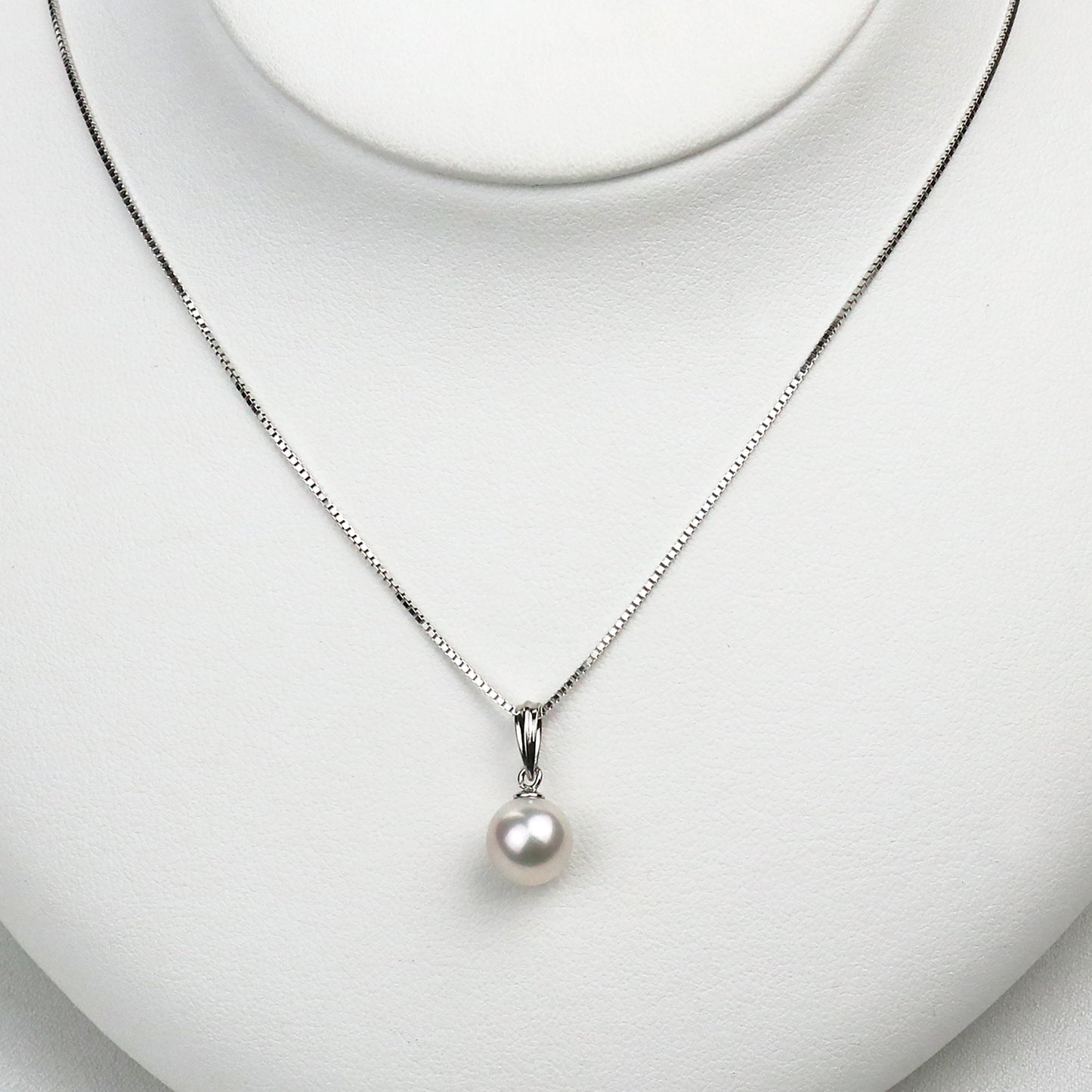 【Ehime Prefecture】Hanadama Pearl Pendant Necklace 8.0-8.5mm