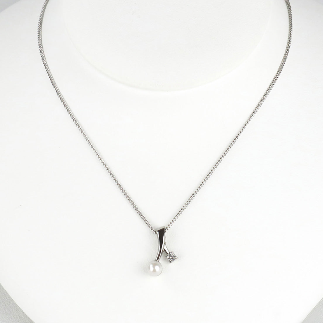 【Ehime Prefecture】Moon and Star Baby Pearl Pendant Necklace  5.0-5.5mm